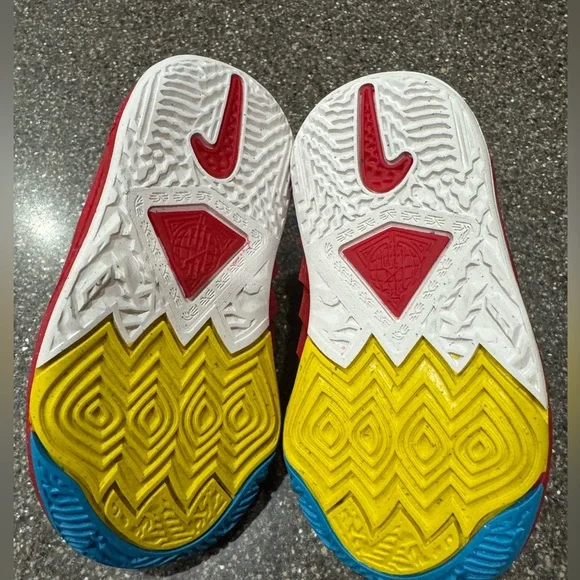 Kyrie 8 GO SE "Black/Tour Yellow/University Red" Kids' Basketball Toddler sizes - Picture 3 of 9